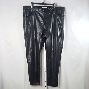 Abercrombie & Fitch Black Skinny High Rise Pants Vegan Leather Pants SZ 20L NWOT
